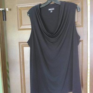 Classis Black sleeveless blouse